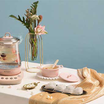 明星疑似代孕弃养背后：中介公司称90万包生男，代妈全天被监控